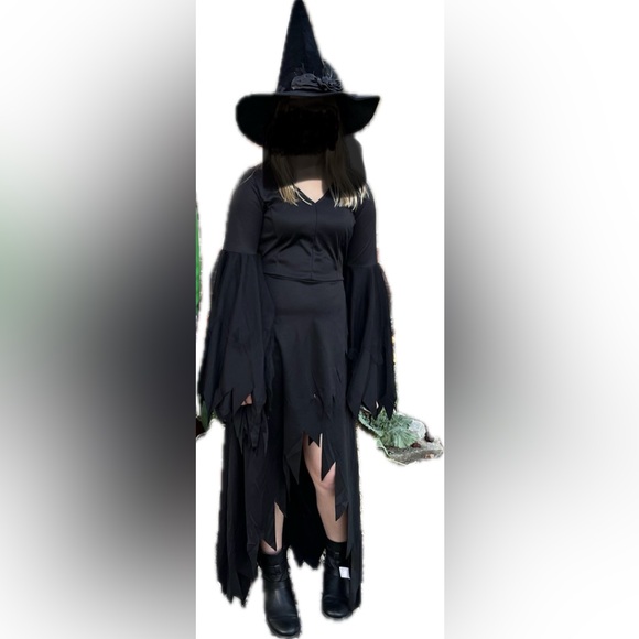 Spirit Gothic Witch Costume for Adults with accessories - Picture 2 of 2